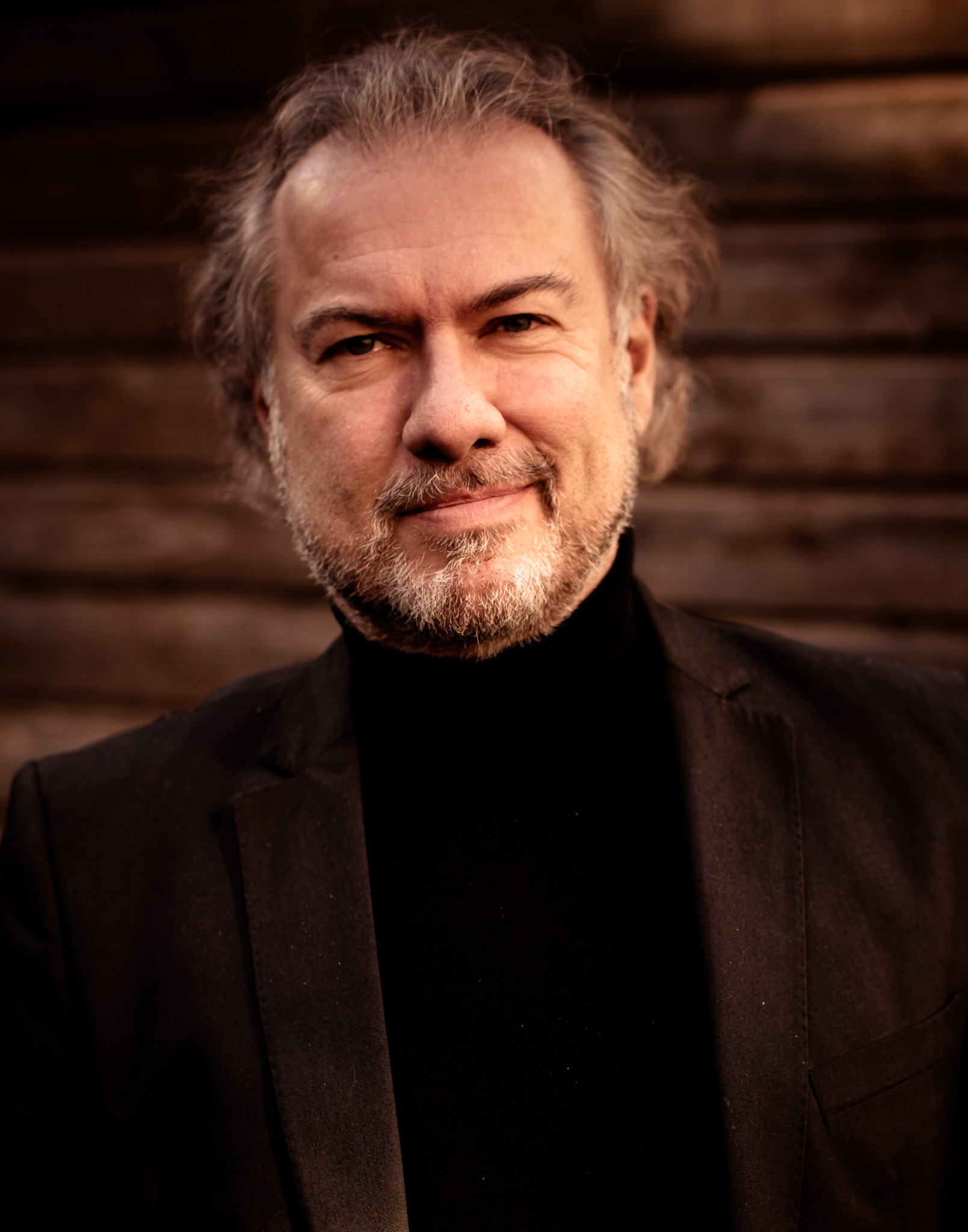 Edmund Emge, Opernregisseur und Bassbariton